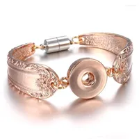 Bracelets de charme Snap Jewelry Silver Color 18mm Button Flores de pulseira esculpida Magnetic vintage para homens homens Raym22