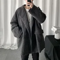 Midlängd tjock vindbrytare för män Hong Kong Style Autumn Winter Vintage Woolen Suit Jacket unisex Korean Corduroy Coat 220816
