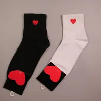 Tasarımcı Moda Erkek Kadın Çorapları% 100 Pamuk Çoraplar Yüksek Kaliteli Sevimli Rahat Çoraplar Kalp Desen