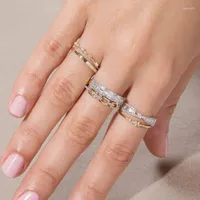 حلقات الكتلة الذهب Vermeil 925 Sterling Silver Women Finger Finger Finger Bling 5A Zirconia Cz Cz Cross Band Ringscluster