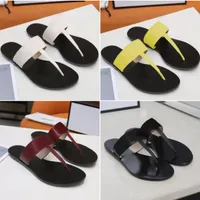 Luxurys Designers Men Women Slippers 2022 Summer Flip Flops Outdoor Beach Swimming Metal Shoes Double Buckle Leather Slides Sandals