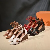 Tasarımcı Santorini Sandalet Kadın Buzağı Deri Yüksek Topuklu Klasik Efsane Sandal Sıradan Düz Kama 35-40 Box3340
