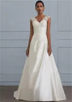 Casual Dresses Lace Embroidery 2022 Spring Backless Style Wedding Dress Long Train Sweet Elegant Plus Size Vestido De Noiva Bride V Neck