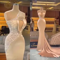 Gorgeous Sleeveless Long Mermaid Prom Dresses 2022 Champagne Sexy Holllow Out Evening Gowns Backless Pageant Dress B0513