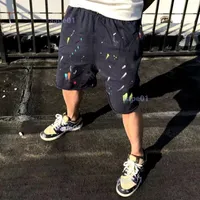 Cartas de graffiti para hombres pantanosas hombre de la calle hecha casual pantalón deportivo suelto estilo de gran tamaño pantalones cortos diseñador de tendencia