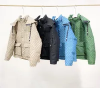 Coatti invernali Designer corta giunta giunta con cappuccio unisex casual casual giacche da palude arorosa calda quattro colori