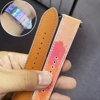 Cinta I Watch Bands 38mm per iPhone Apple Watch Band 40mm 44mm Iwatch 3 Series 42mm 4 5 Guard Cinghe Leather in pelle Designer Luxury Embossing for Women Light Change Colours