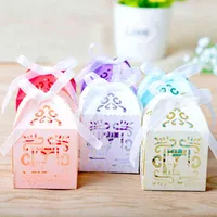 RMTPT 50 PCS/Set Bride and Groom Laser Cutting Boxes Gift Boxes Candy Wedding Favors Boxes Gift Candy Box Party Supplies J220714