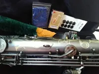 Saxophone ténor haut de gamme Matt Black Musical Instrument Professional jouant un sax ténor de sculpture parfaite avec étui