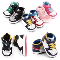Zapatos para bebés Niños Newborn Boys First Walkers Crib Zapatillas Niños PU Zapatillas de deporte PREWALKER Sneakers 0-18 Months