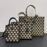 HH Diseñadores de moda Symbole Jacquard Shoulder Bag Mujeres Men Borded Triangle Triangle Bouch Bolsas Bolsas de tela cruzada Bolso de tela 3 Tamaño