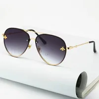 Diseño Little Bee Sunglasses UV400 Masculino y femenino Diseñadores Moda de alta calidad Marco de metal Gafas de sol de gran tamaño Moda Hombres y mujeres