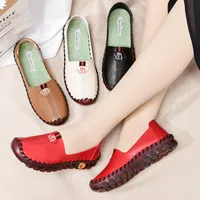 ربيع الصيف أحذية جلدية مريحة للنساء مع وسادة وحيدة امرأة تقود moccasins الأحمر VIP Drop 220714