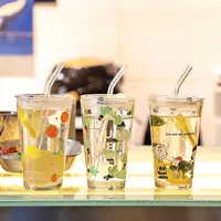 Copos copos de desenho animado com copo de palha de palha criativo de escritório fofo escala de leite xícaras de suco de suco de copo