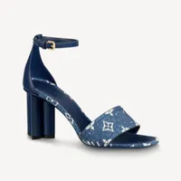 Sandálias de silhueta feminina Designer Sapatos de luxo Slipper Fashion Fashion Vintage High Quality Shape Snowflake Denim Old Flower Classic Plum Bossom Heel 8cm