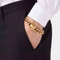 INS gegen Designer Armreif Halskette Klassische Medusa -Schmuck mit goldener Schnalle Armreifen Anhänger Halskette Top -Qualität Hip Hop -Kettenzubehör Geschenke Männer und Frauen