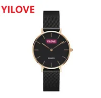 Petite montre de mode pour femmes 32 mm en or rose argent noir quartz en acier inoxydable mess dame watchs orologi da donna di lusso