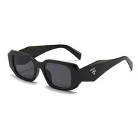 Toppkvalitet 17ws designer solglasögon klassiska glasögonglasögon utomhus strand solglasögon för man kvinna mix färg valfri triangulär signatur med låda
