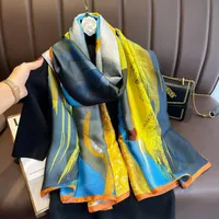 Marca de bufandas Silk Buff Women Foulard Shawl Impreso Verano Pareo Fashion Wrap Femenino Muffler Bandana Muffler 2022 SCARVES