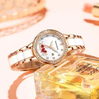 Armbanduhr Die 2022 Ladies Watch Love Warm Serie Keramik Stahlgürtel Kalender Lumineszenz dünner Quarz hochwertige Uhrenwatchwatches HECT2