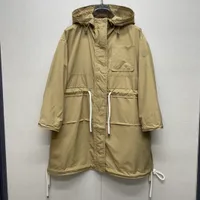 Diseñador de chaquetas de zanja para mujeres Caatas con capucha con cintura con cordones