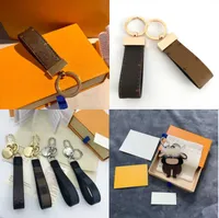 Designer söt nyckelring nyckelkedja ringhållare varumärkesdesigners nyckelringar för porte claf present män kvinnor bilväska hänge tillbehör