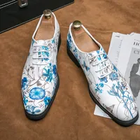Nowe buty Oxford Men pu biały biznes swobodny przyjęcie w stylu retro niebieski druk One Piece Lace Up Fashion Sukiety Buty CP035