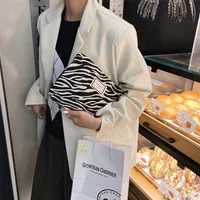 Makeup bag Women Leopard Zebra Cosmetic Bag Pouch Canvas Zipper Make Up Bag Travel Washing Makeup Organizer Beauty Case 220616