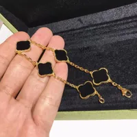 Moda clásica de 4 hojas Clover Charmets Cadena de brazaletes de 18 km de oro Concha de edad nacros