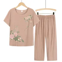 Yaz ev kıyafeti kısa kollu çiçek baskı tişört pantolon gevşek iki parça set kadın kıyafeti anne middleag 220715