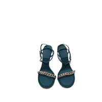 B Famiglia leggero sandali di tallone sottile di lusso 2022 marca estate nuova catena manutenzione semplice vento a punta massaggio sola scarpe da donna romana b
