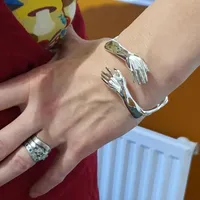 Brangle d'amour romantique étreint bracelet à main sculpté créatif Bracelets réglables ouverts pour toujours