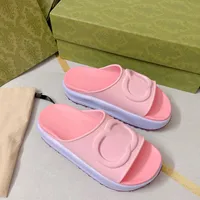 Damesschuifplatform Sandalen Retro snoepkleur reliëf rubber slippers roze macaroon dikke bodem heren sandalen tpu slippers met doos NO354