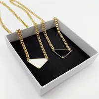 Luxury Sale Pendant Necklaces Fashion for Man Woman Inverted Triangle Letter Designer Brand Jewelry Gift Mens Womens Trendy Personality Clavicle Chain Necklace