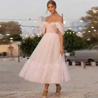 Gezwollen een lijn stip tule prom -jurken blush roze 2022 thee lengte off schouder elegante receptie feestjurk verloving jurken