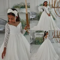 2022 Boho Flower Girl Dresses para casamentos Renda Mangas compridas Varredura de trem Sweep Comunhão Vestidos de Bridal Tulle Princess