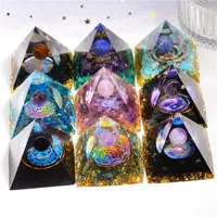 Orgonite decorazioni piramide Generatore di energia Guarigione a sfera di cristallo reiki Protezione Chakra Meditazione Figurine Resina Ornamento fatto a mano in casa