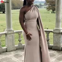 2022 Sexy Champagne Nude Mermaid Bridesmaid Dresses For Weddings With Cape African One Shoulder Plus Size Party Sweep Train Maid o2893