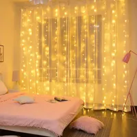 Cadenas LED Cortinas Luces de cuerda Curtian Fairy USB Control remoto Garland para la ventana del hogar Decoración del marsaje navideño Salonada