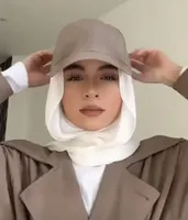 스카프 평범한 단단한 거품 쉬폰 구인 히잡과 야구 모자 여성 숨을 쉬다