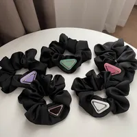 2022 Kobiety Letter Triangle Projektanci włosów gumka gumka elastyczna lina do włosów kucyk luksusowy akcesoria 5 colors Wysoka jakość