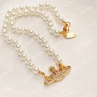 Perlenhalskette Designer Schmuck Frauen Papierclip Saturn Perlen Pendell Halskette Kupfer 18K Gold plattiert Schlüsselblatt Mutter der Perlendiamantkette für Hochzeitsfeier