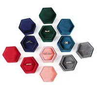 Producto Hexagon Velvet Ring Box Box Bolder con tapa desmontable para la participación de la boda 2745 T2