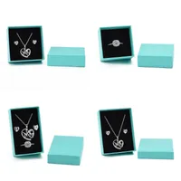 Bolsas de joias bolsas de 18/24pcs Caixa de papel quadrada caixa de papel de presente retângulo de algodão para o anel de colar EarringJewelry