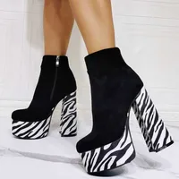 패션 핫 세일 부츠 짧은 스웨이드 겨울 여성 신발 부티 트렌디 한 얼룩말 인쇄 두꺼운 솔 플랫폼 발목 하이힐 큰 크기 47