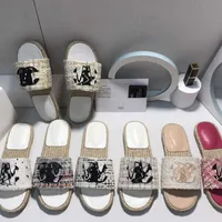 2022 Модные ретро -твидовые тапочки скользит сандалии обувь молодежная женская тканая трава на квартирах сандалии.
