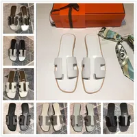 2022 slipper Luxury designer leather ladies sandals summer flat shoes fashion beach women slippers H letter drag 35-42208H