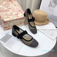 2022latest women's shoes sandals, famous brand handbag design, bow decoration, thick heel shoes, fashionable fairy style for students.88