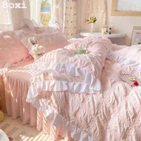 Söt prinsessan Style Seersucker Sängkläder Set för kvinnor Bomullsfast färg Ruffle Bed Skirt Sheet Set King Queen Comporter Cover T220817