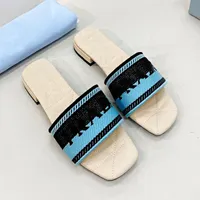 Summer Ladies Slippers Diseñador de moda Sandalias cómodas hermosas zapatillas casuales bordadas eléctricas para el hogar